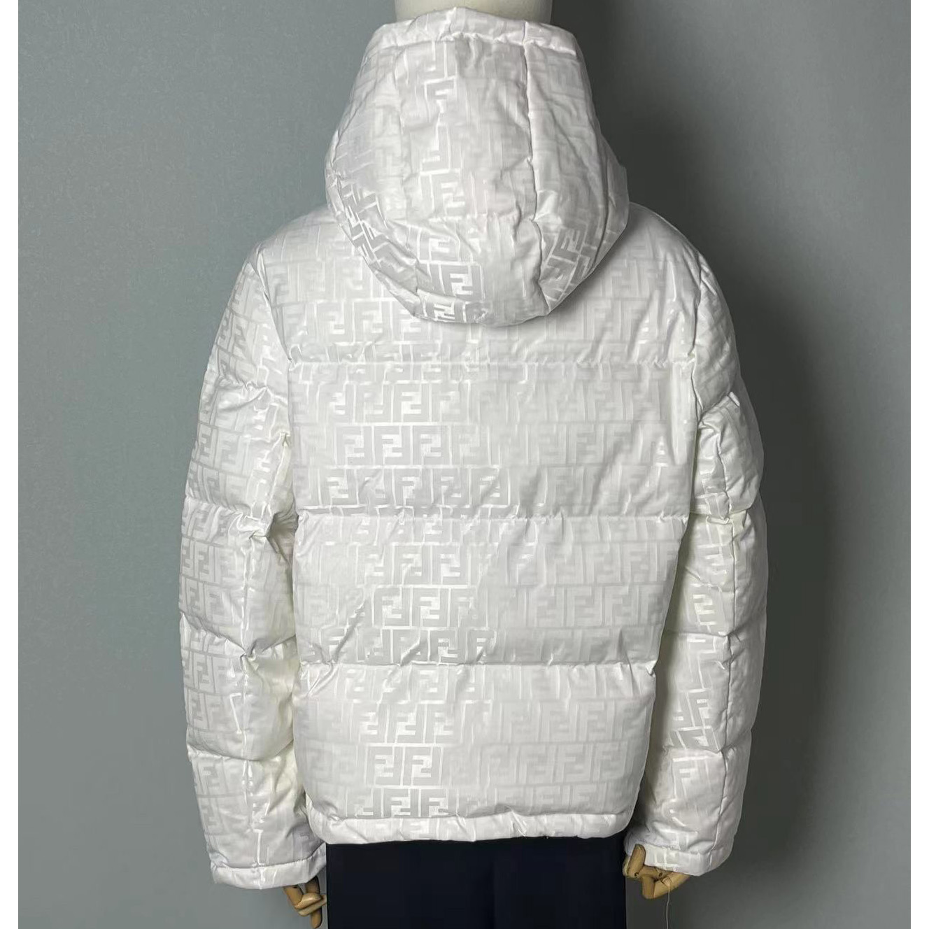 Fendi White Tech Fabric Down Jacket - DesignerGu