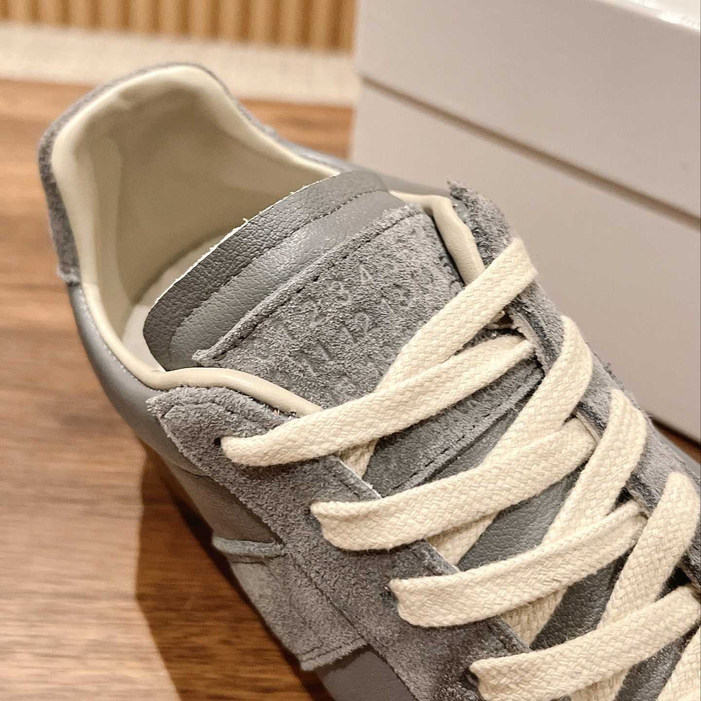 Maison Margiela Paint Replica Low-top Sneakers - DesignerGu