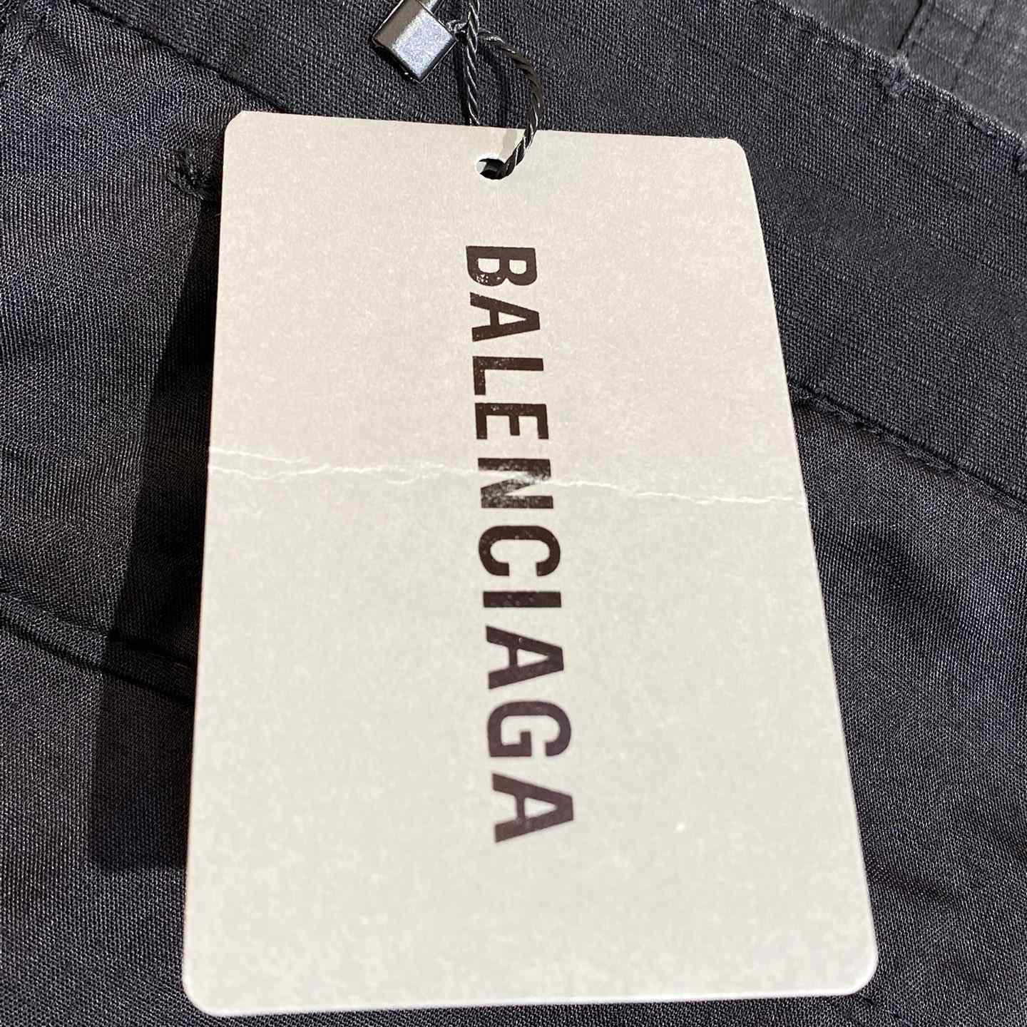 Balenciaga Large Cargo Pants In Black - DesignerGu