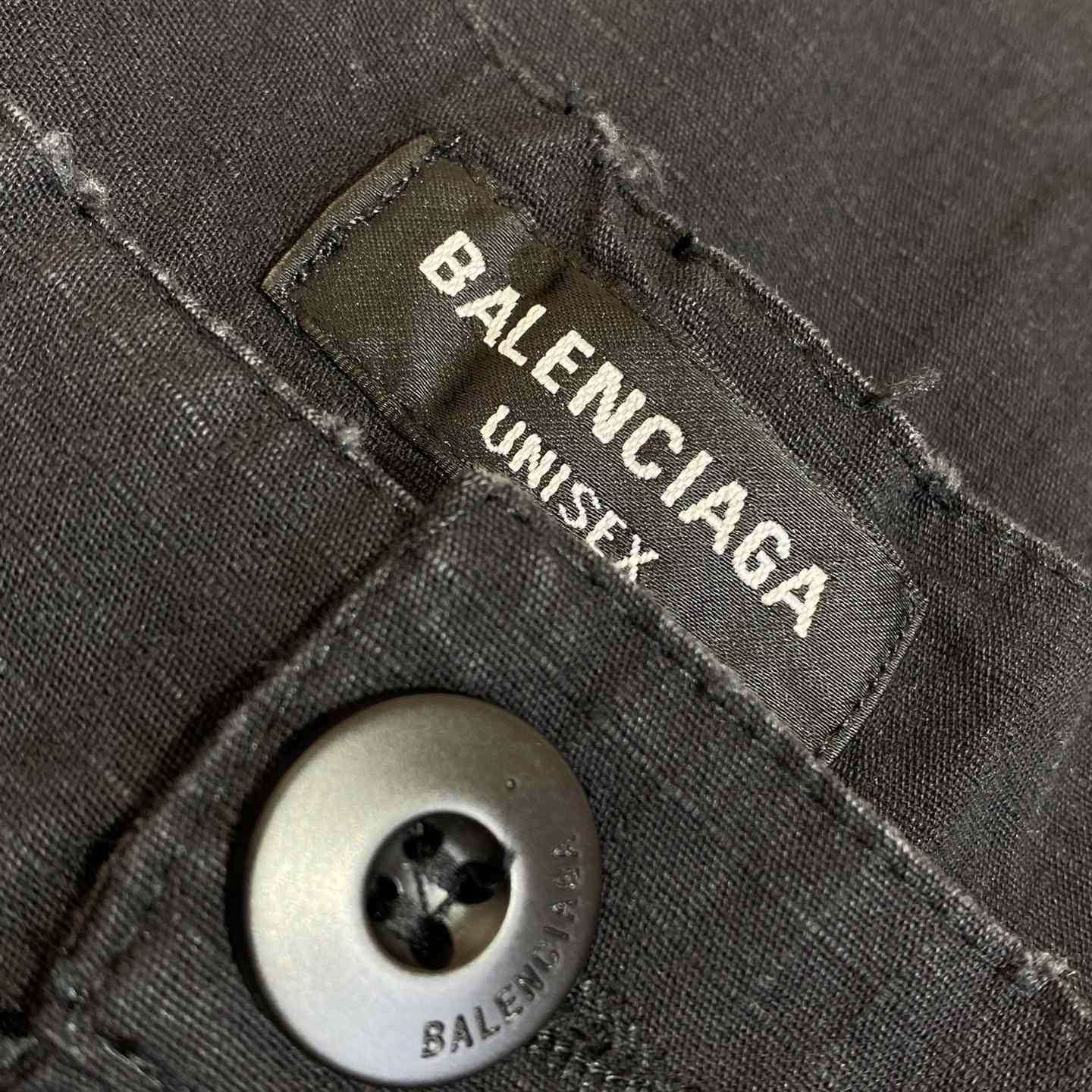 Balenciaga Large Cargo Pants In Black - DesignerGu