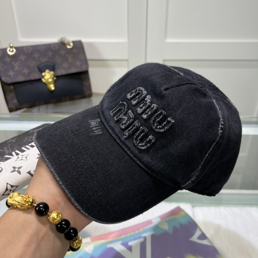 Miu Miu Baseball Cap - DesignerGu