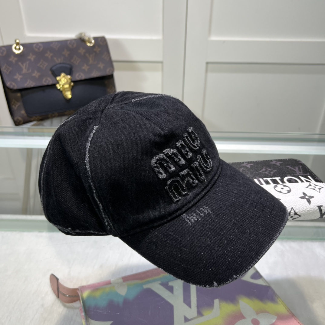 Miu Miu Baseball Cap - DesignerGu