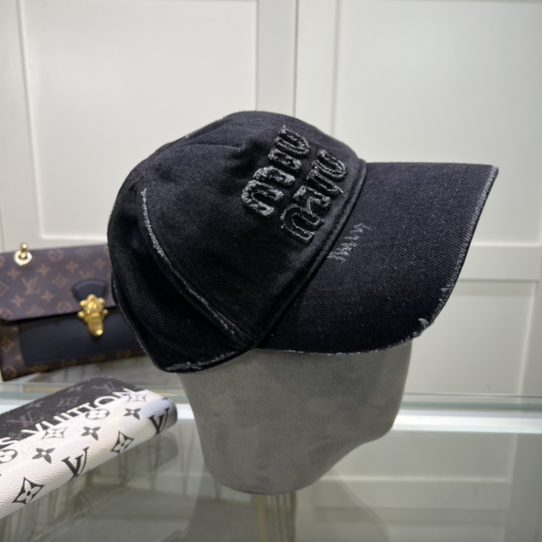 Miu Miu Baseball Cap - DesignerGu