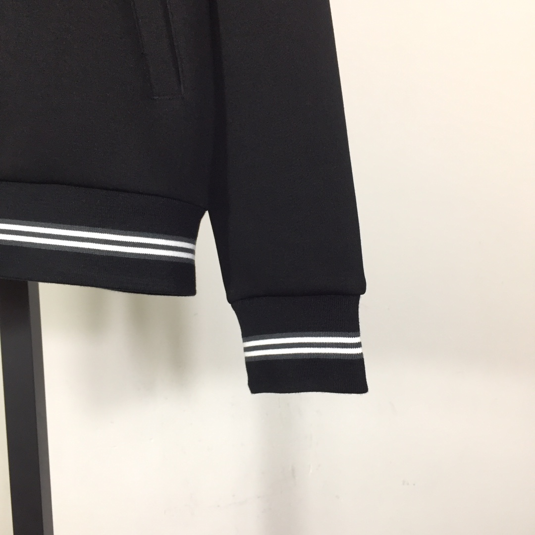 Burberry Zip Up Jacket - DesignerGu