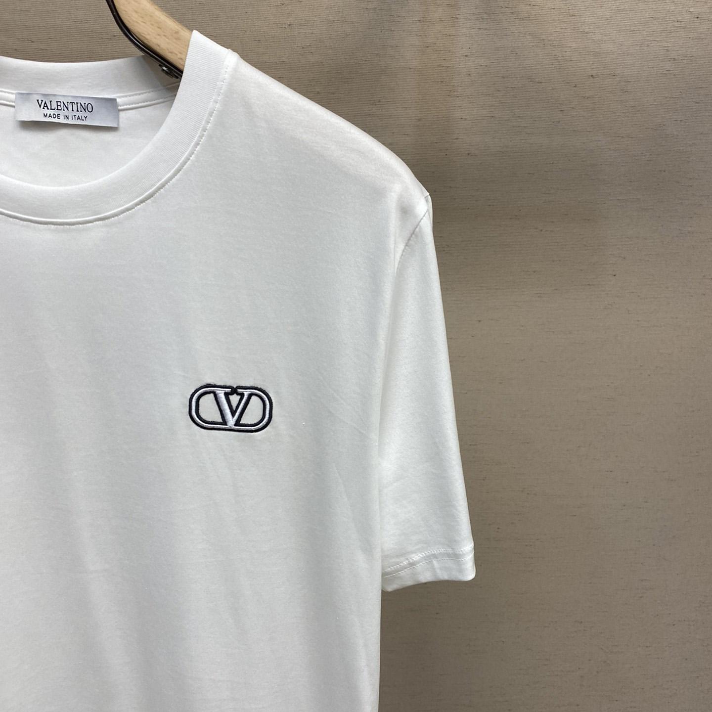  Valenti Cotton T-shirt with VLogo Signature Patch - DesignerGu