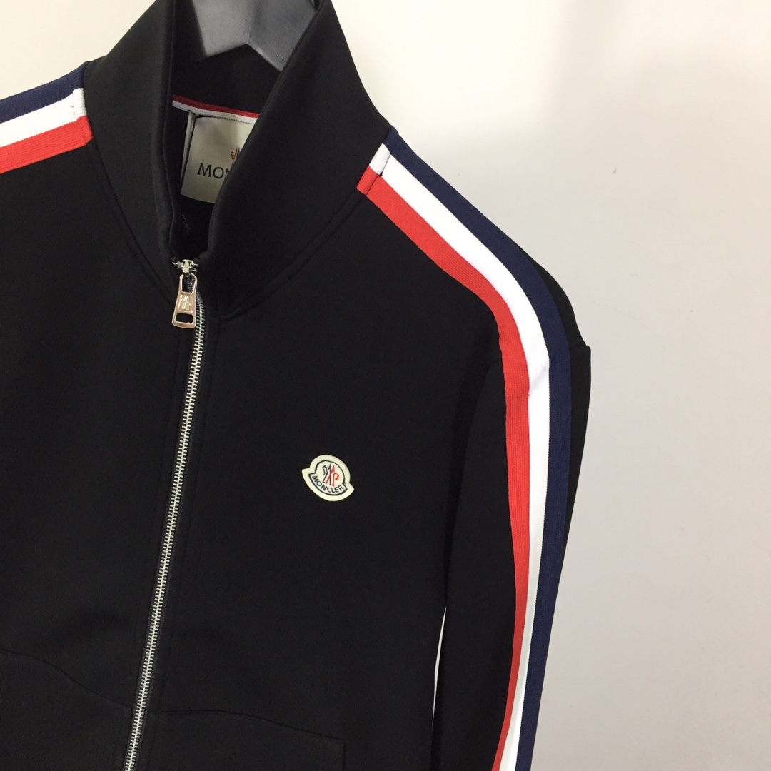 Moncler Zip Up Jacket - DesignerGu