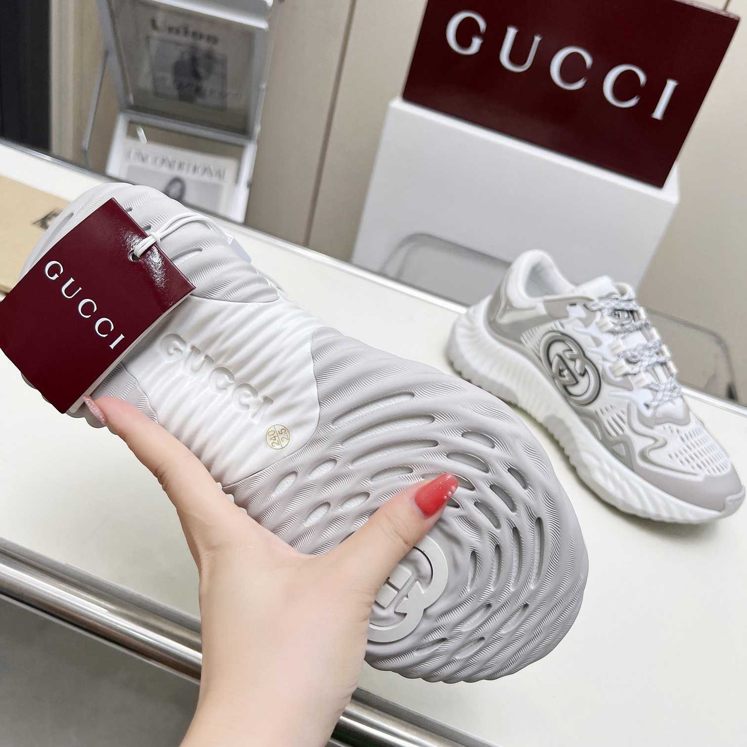 Gucci Ripple Sneaker - DesignerGu