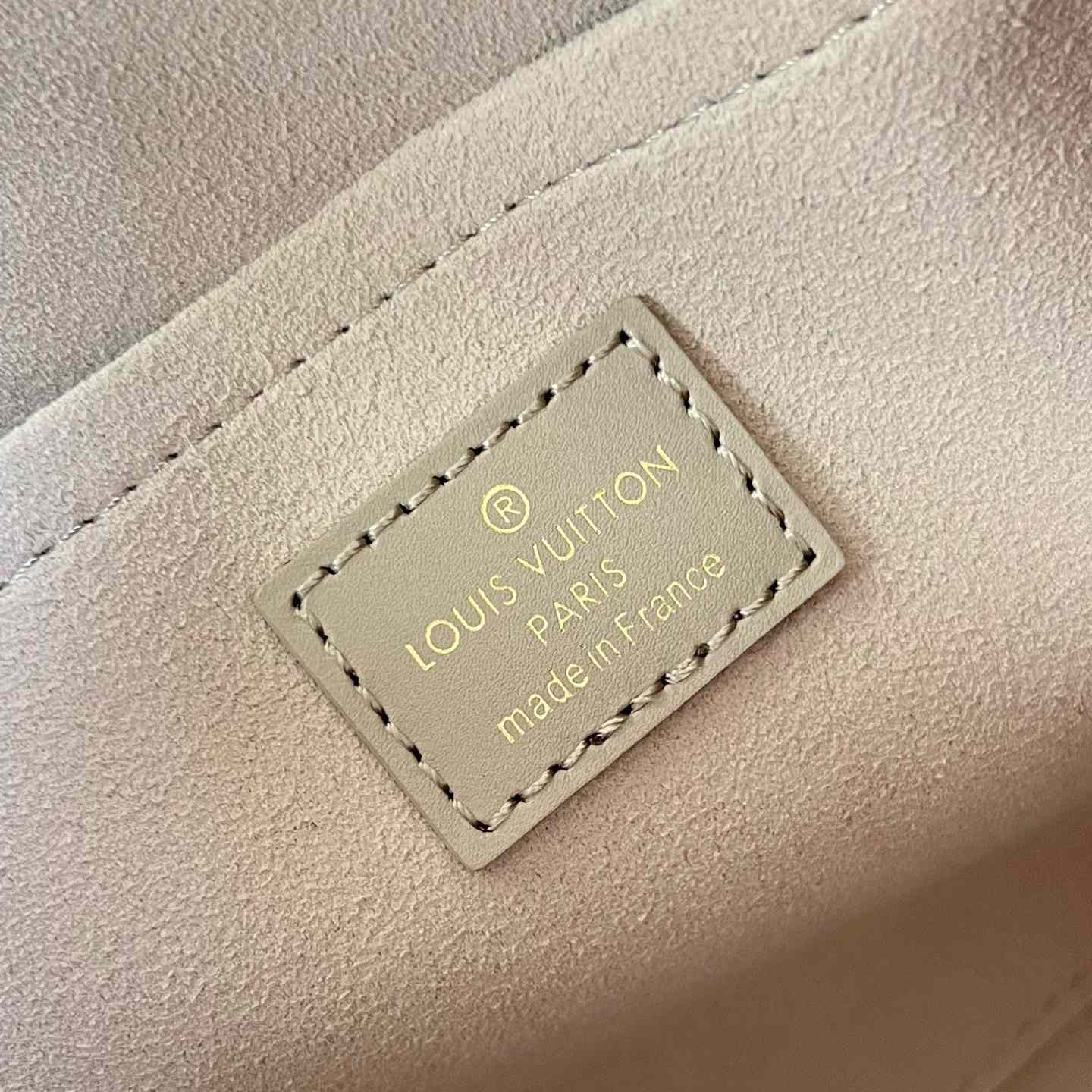 Louis Vuitton Babylone Tote PM   M11463 - DesignerGu