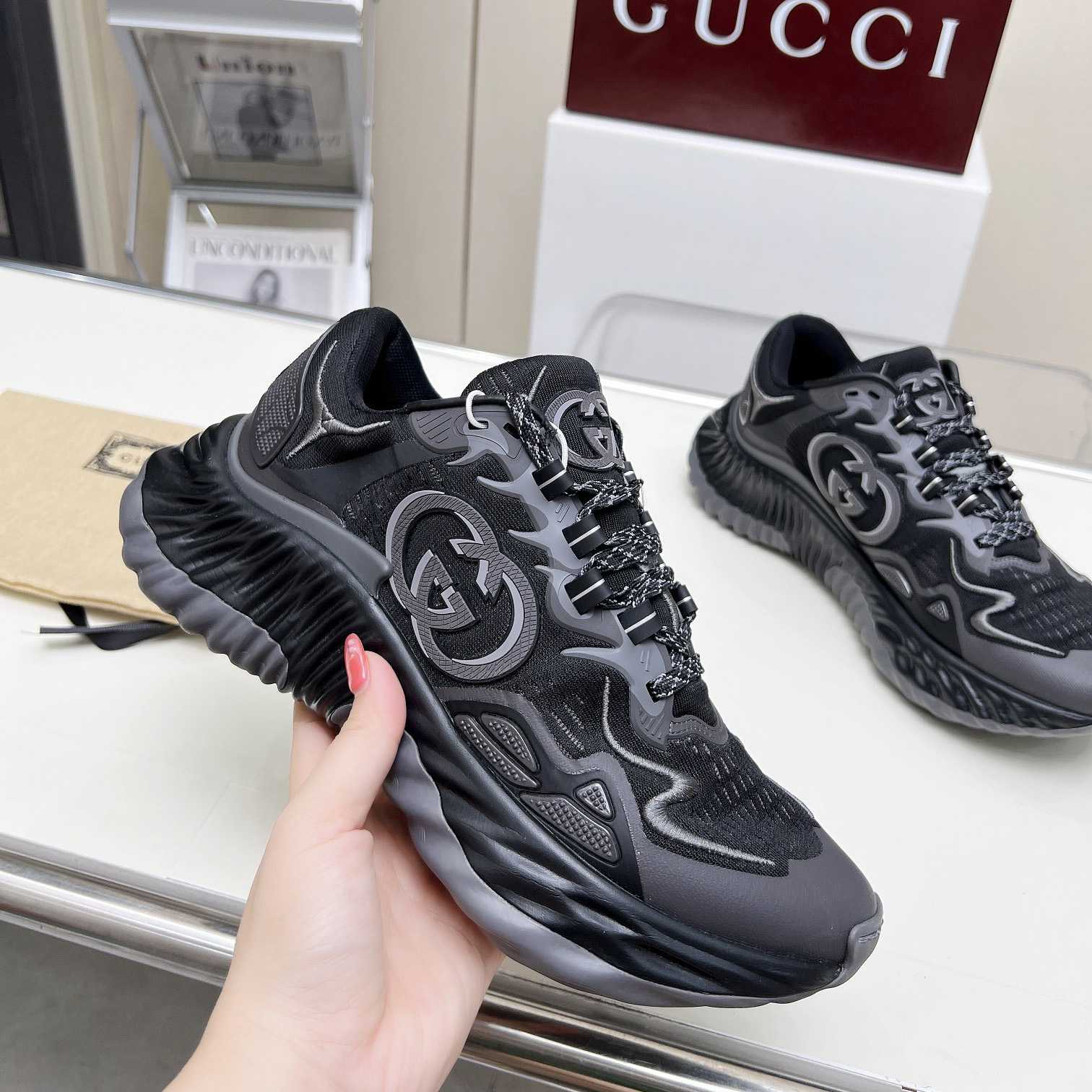 Gucci Ripple Sneaker - DesignerGu