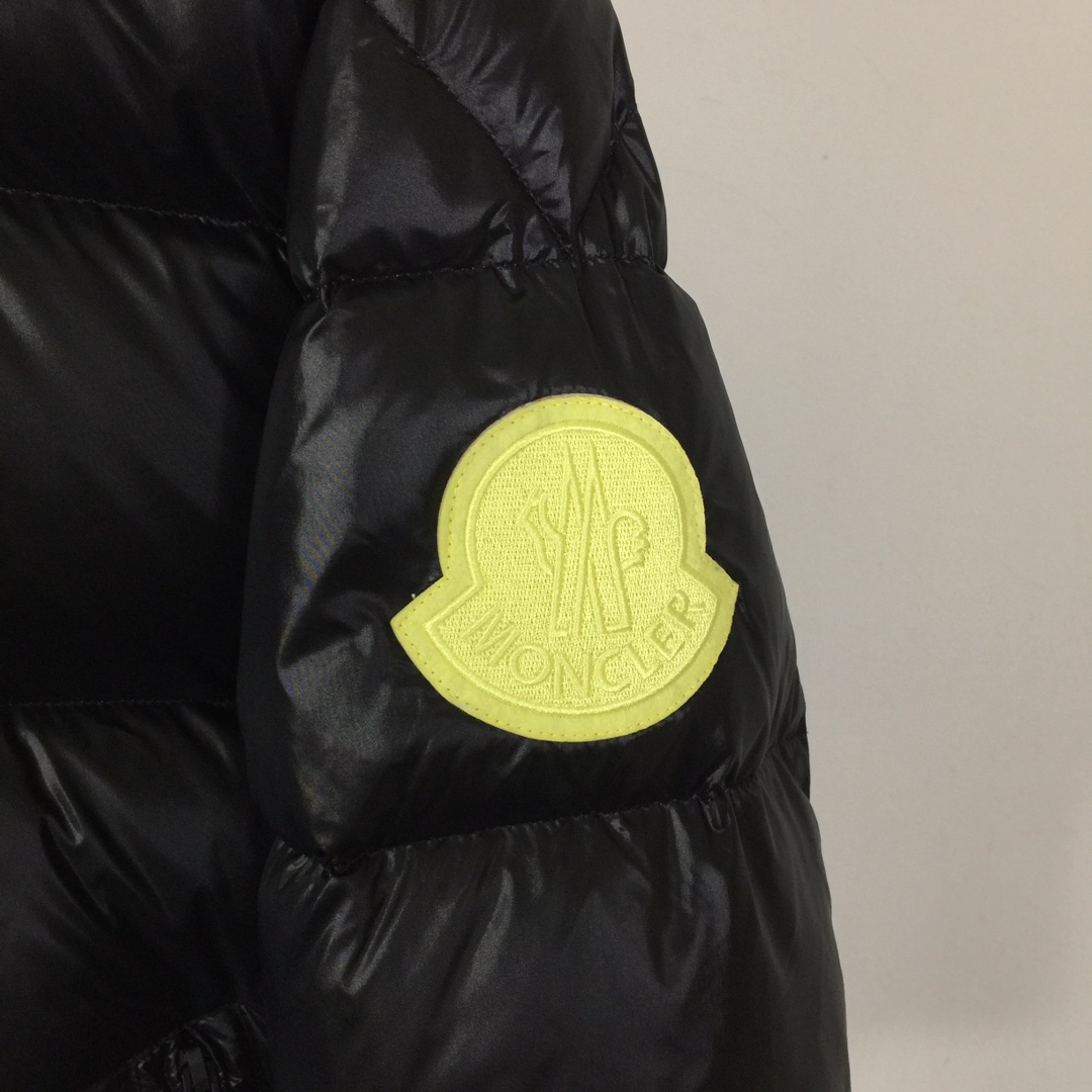 Moncler Dervox Down Jacket - DesignerGu