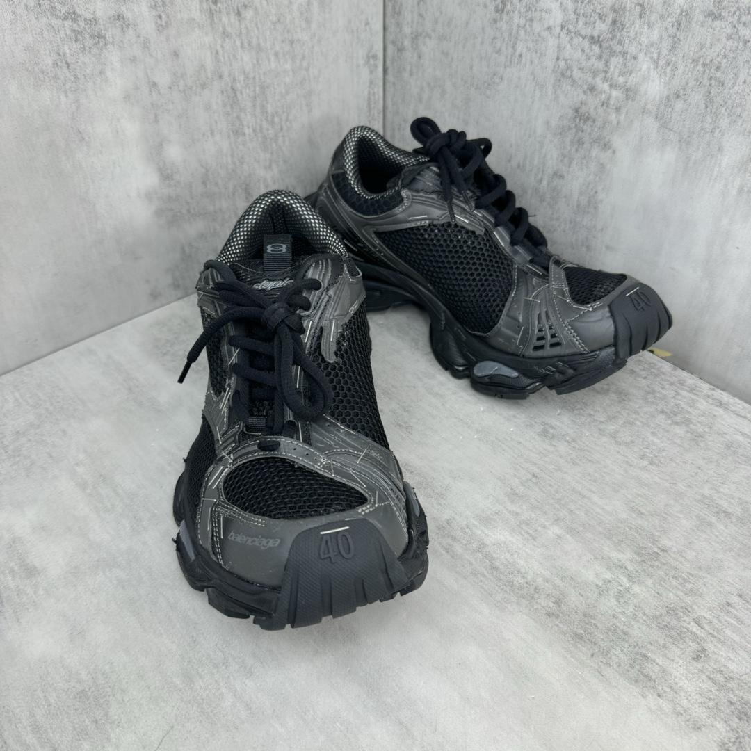 Balenciaga Stapler Sneaker  - DesignerGu