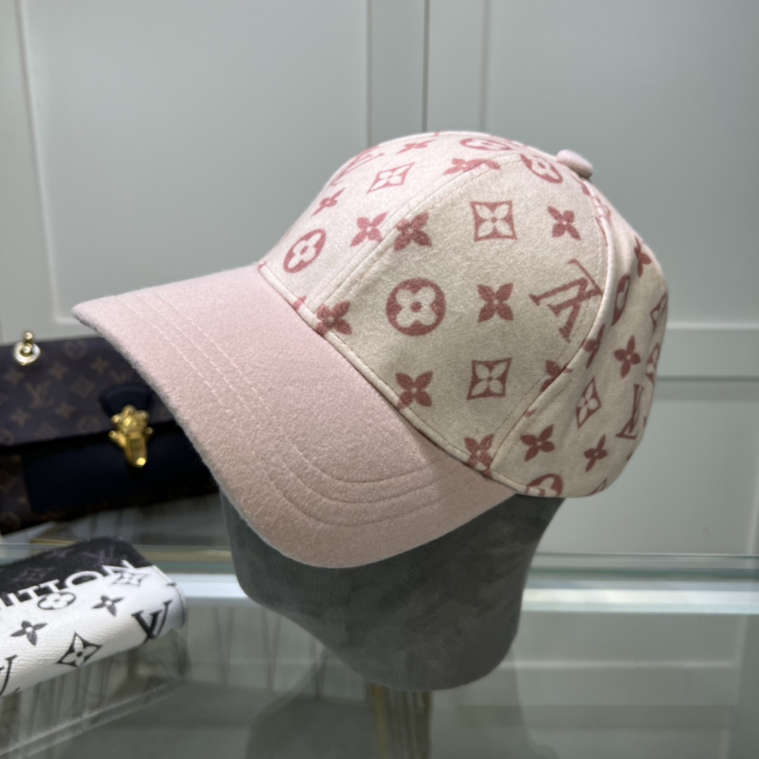 Louis Vuitton Cap - DesignerGu