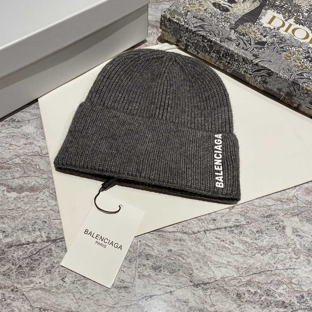 Balenciag Beanie  - DesignerGu