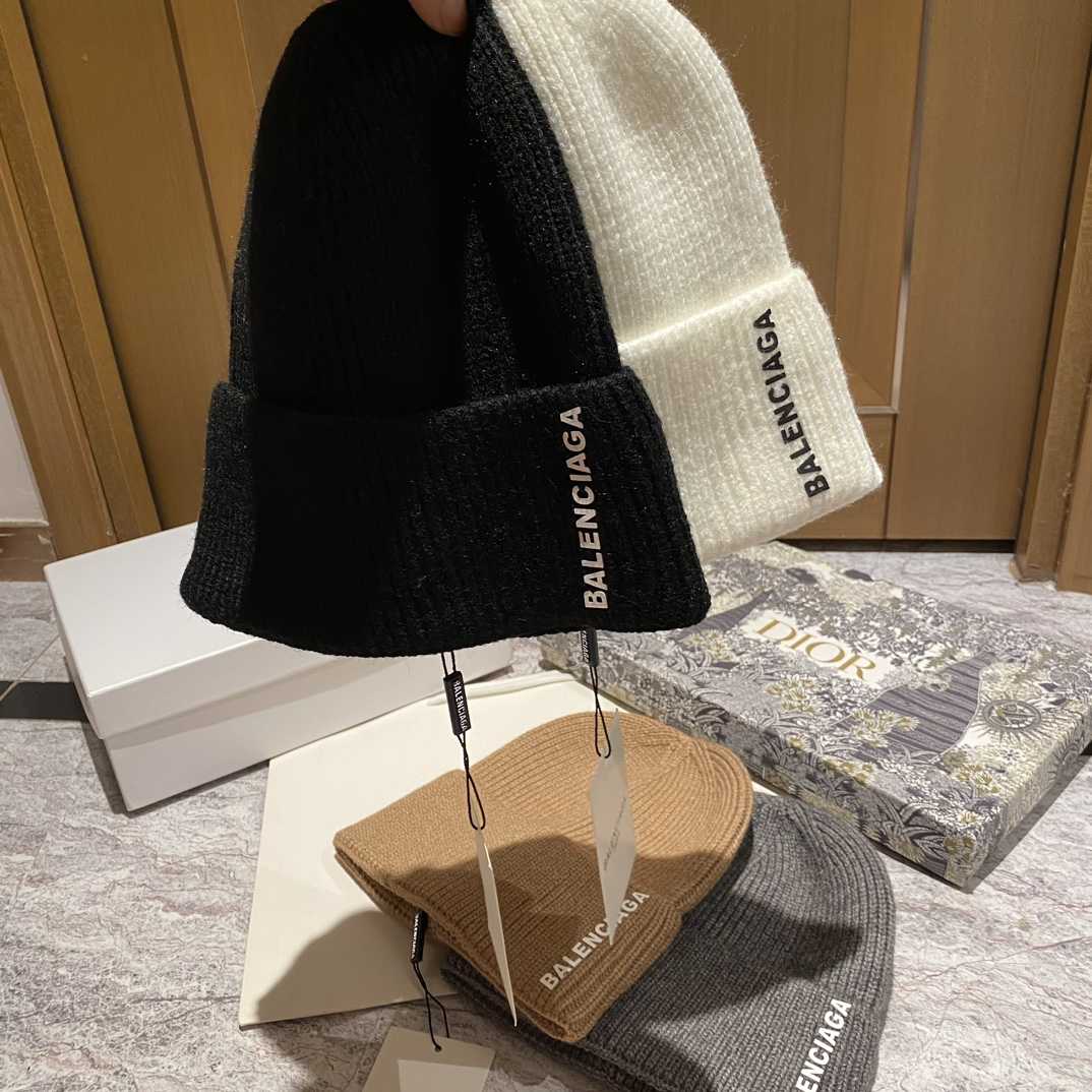 Balenciag Beanie  - DesignerGu