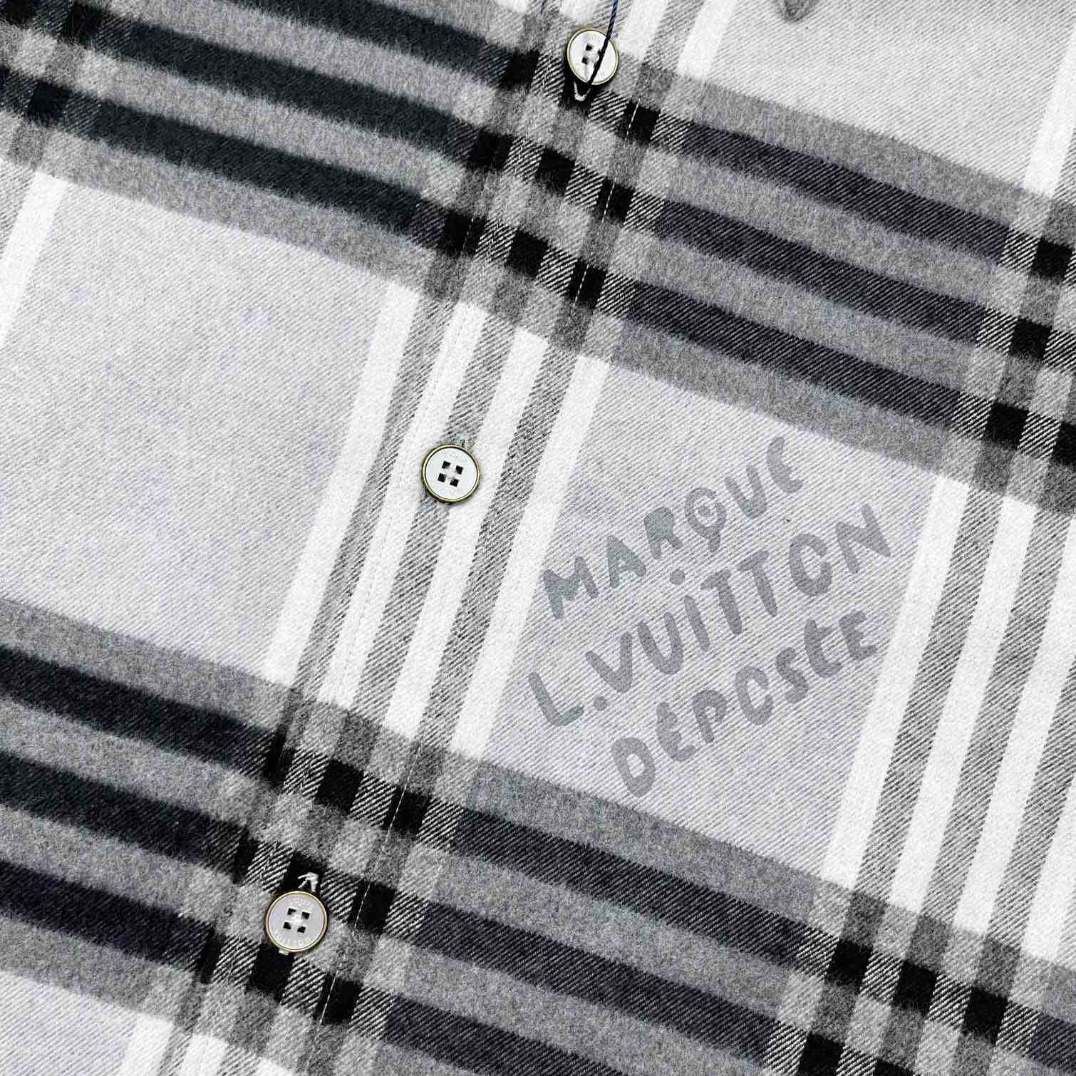 Louis Vuitton Long-Sleeved Cotton Flannel Shirt    1AFXSU - DesignerGu