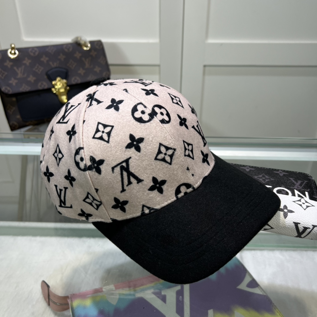 Louis Vuitton Cap - DesignerGu