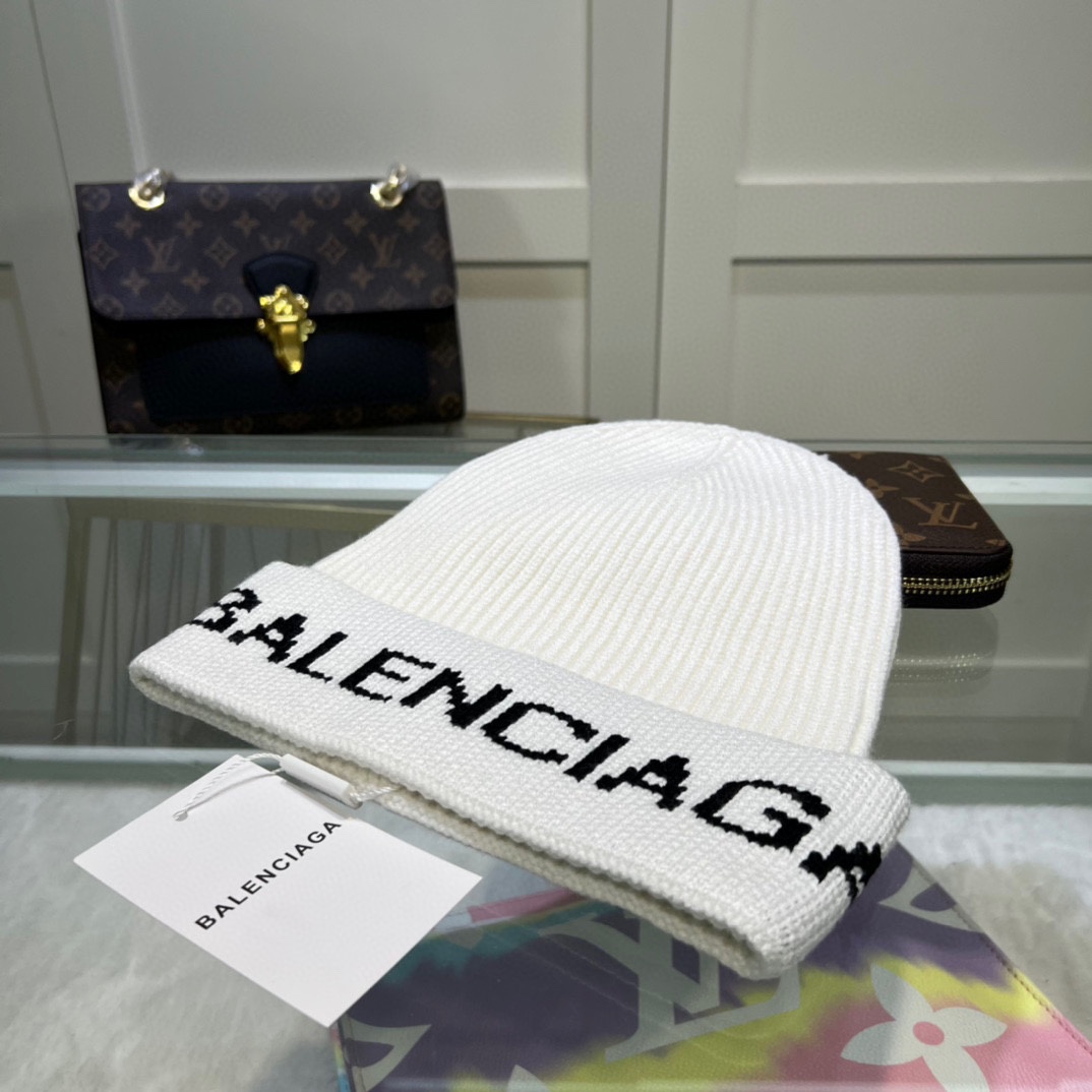 Balenciag Beanie  - DesignerGu