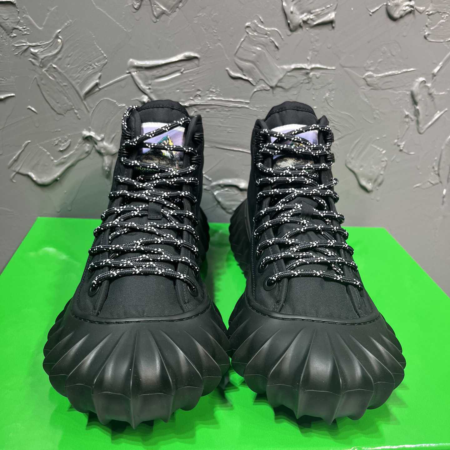 Bottega Veneta Denver Sneaker - DesignerGu