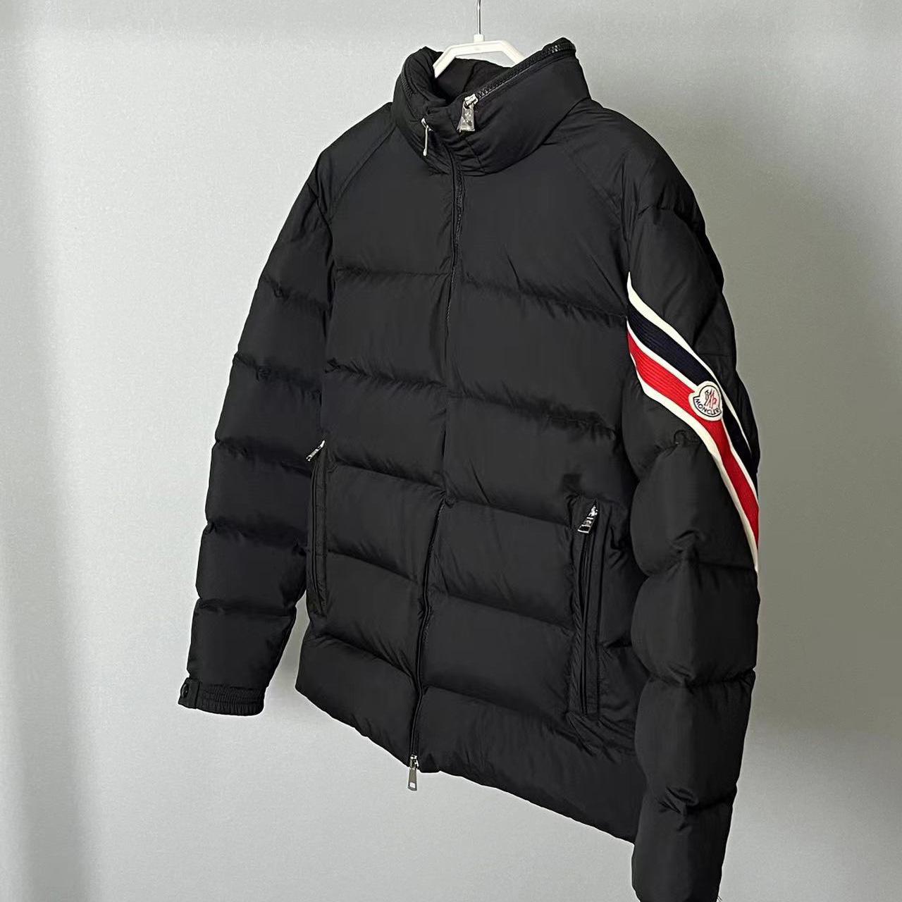 Moncler Solayan Short Down Jacket - DesignerGu