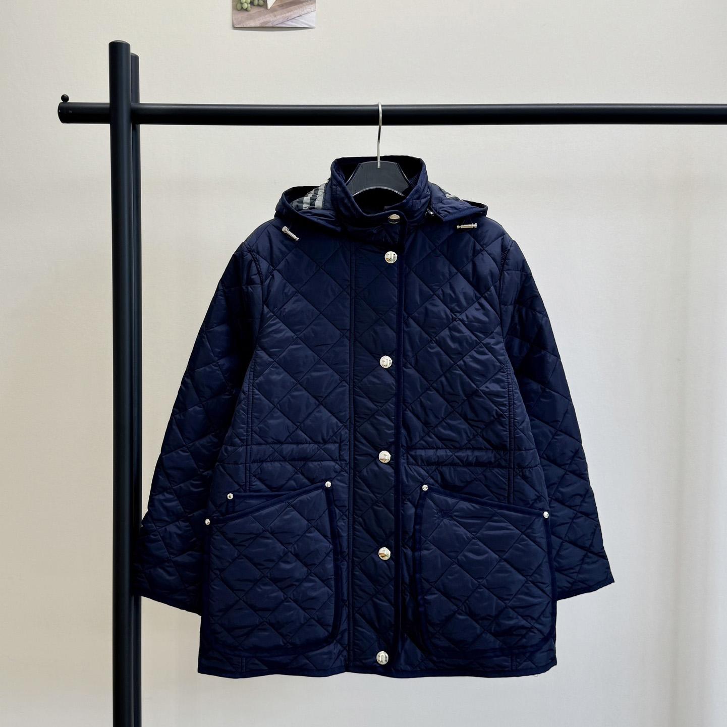 Burberry Quilted Nylon Jacket - DesignerGu