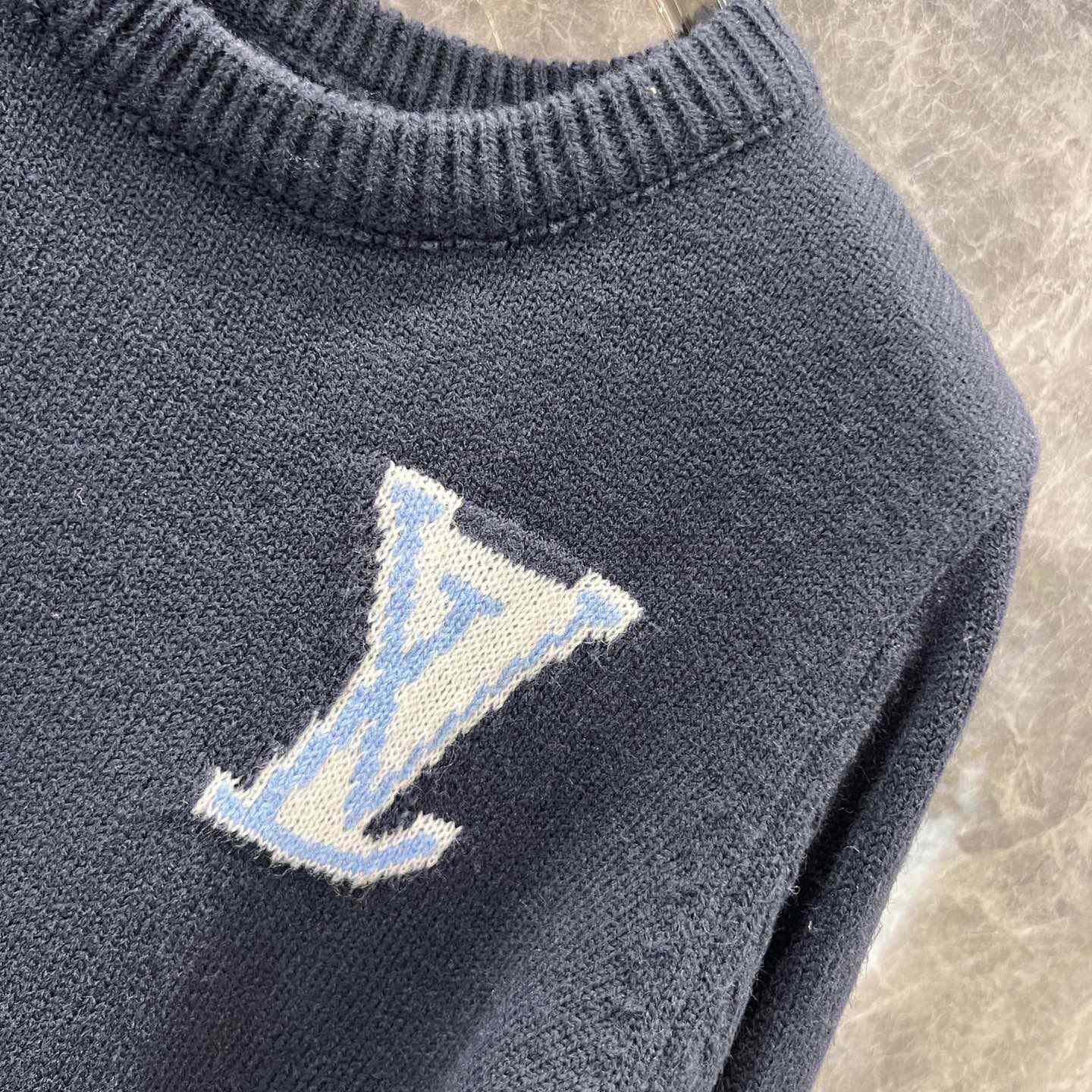 Louis Vuitton Chunky Wool Blend Pullover   - DesignerGu