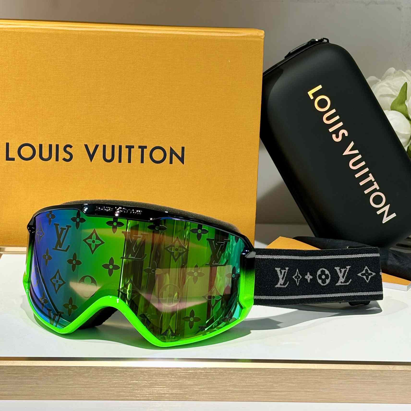 Louis Vuitton LV Snow Mask     - DesignerGu