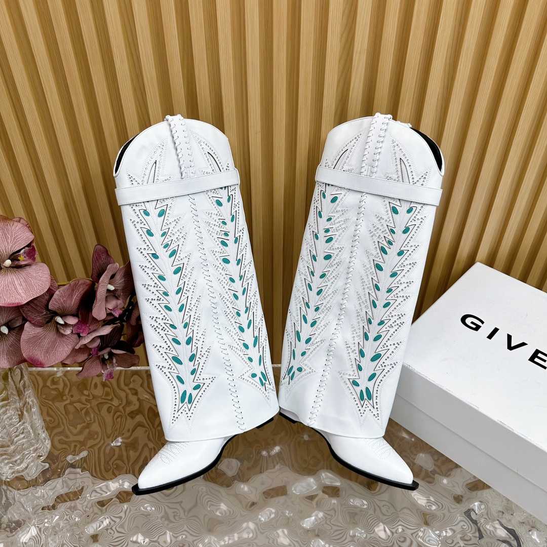 Givenchy Shark Lock Cowboy Boots In Leather With Strass - DesignerGu