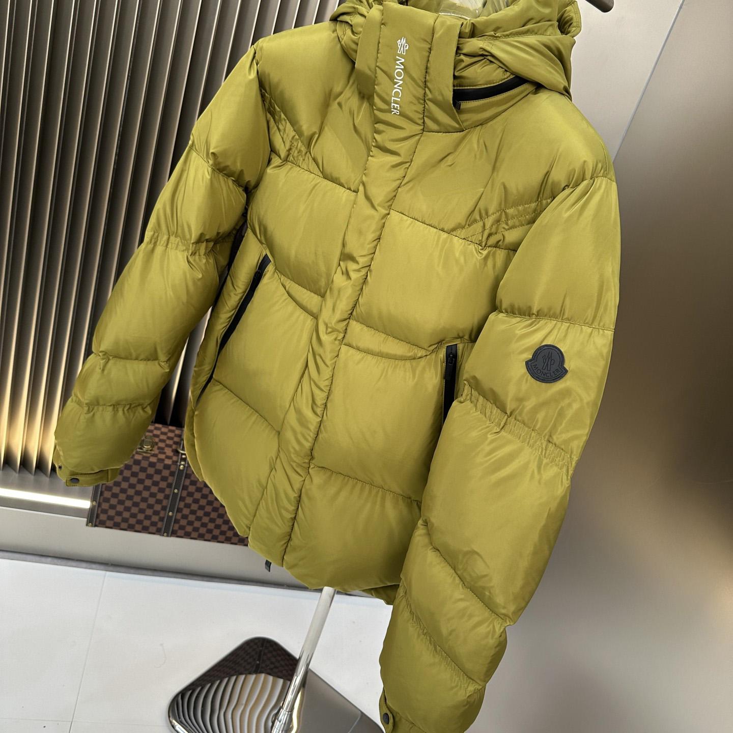 Moncler Jarama Hooded Puffer Jacket - DesignerGu