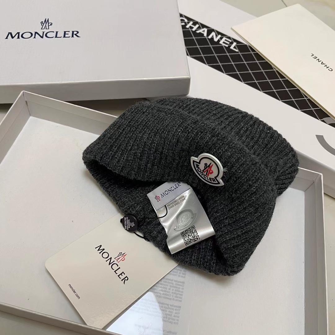 Moncler Beanie  - DesignerGu