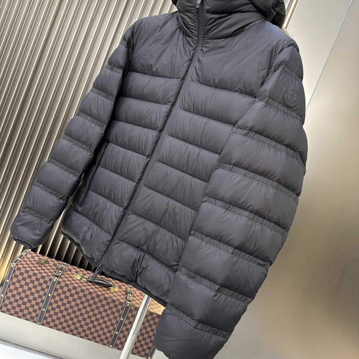 Moncler Hooded Puffer Jacket - DesignerGu