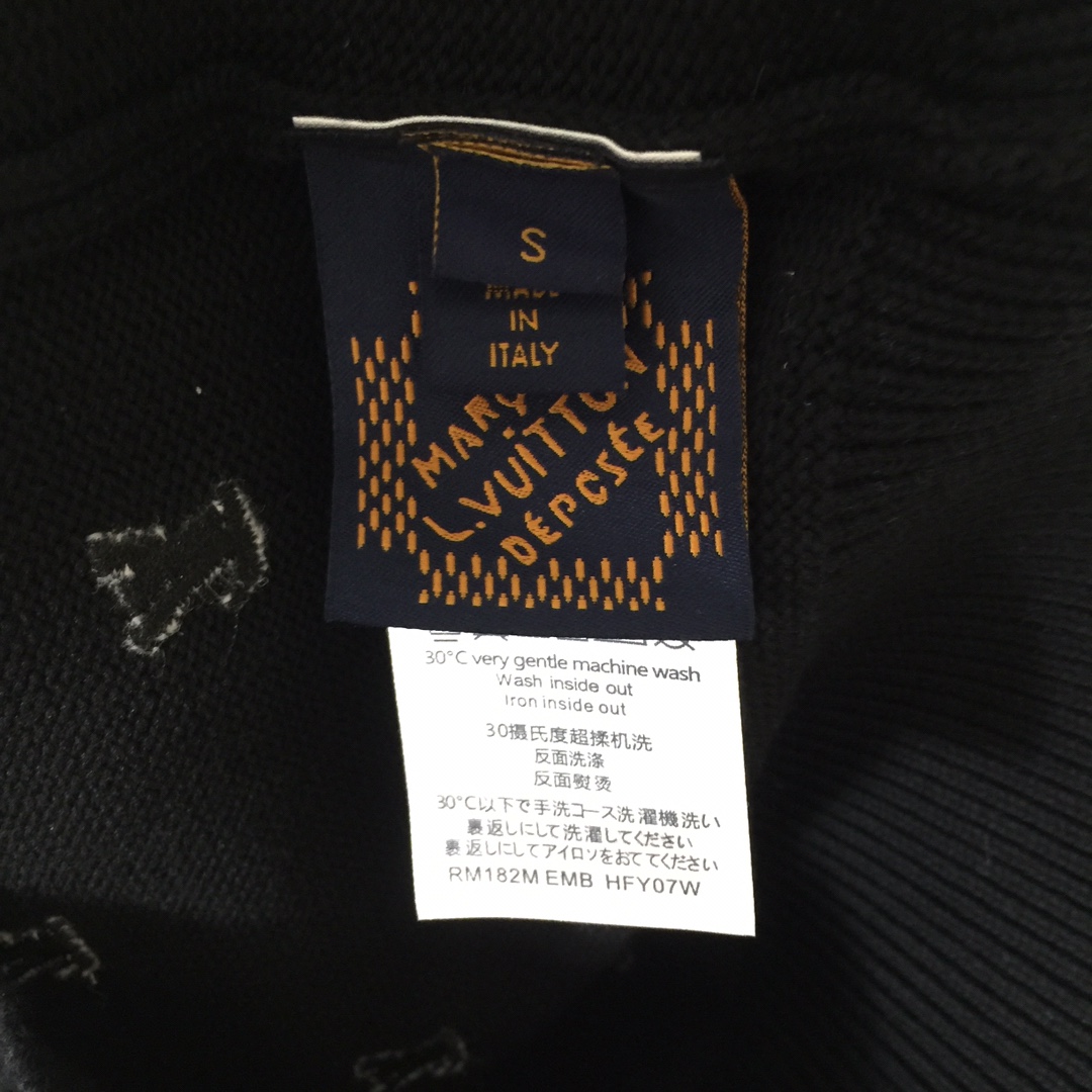 Louis Vuitton Embroidered Signature Merino Crewneck    1AFIXC - DesignerGu