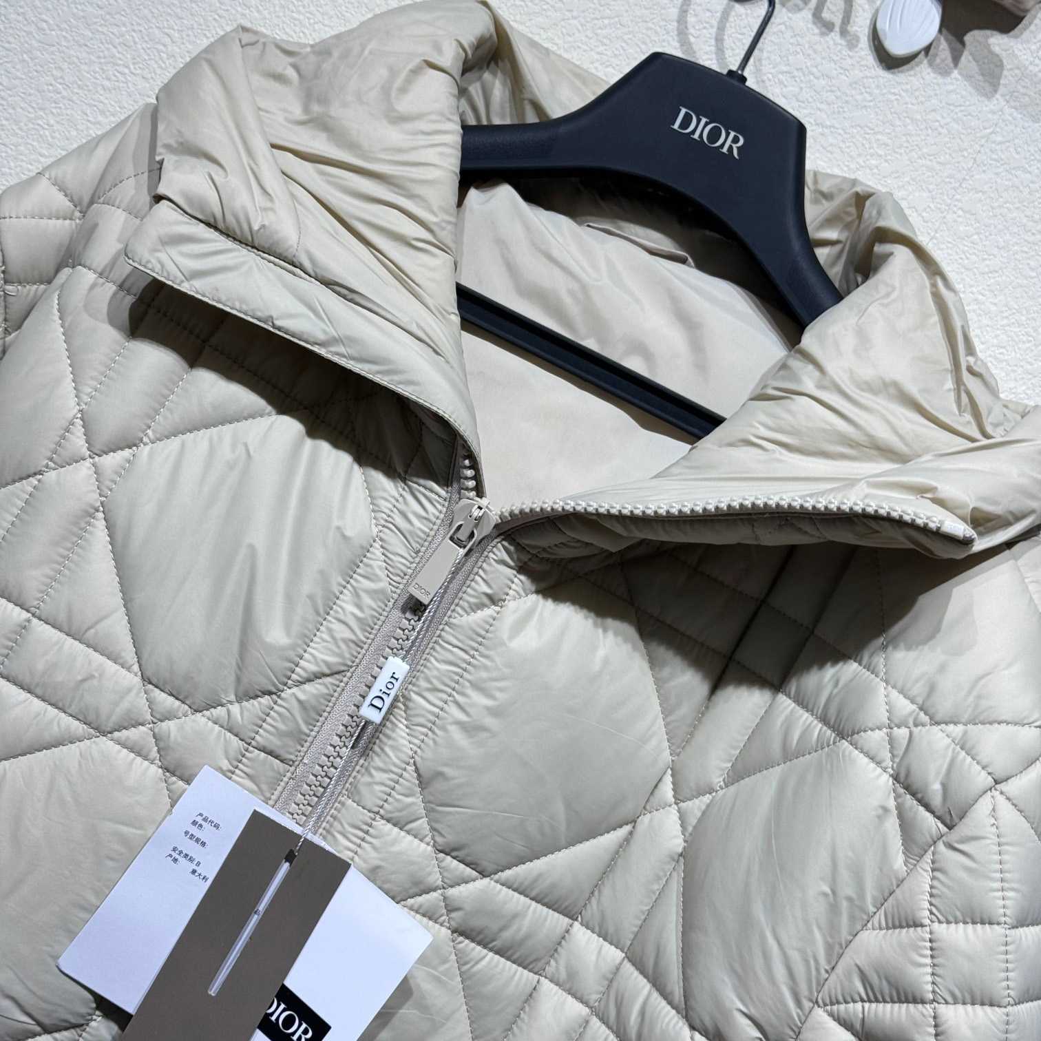 Dior Puffer Jacket - DesignerGu