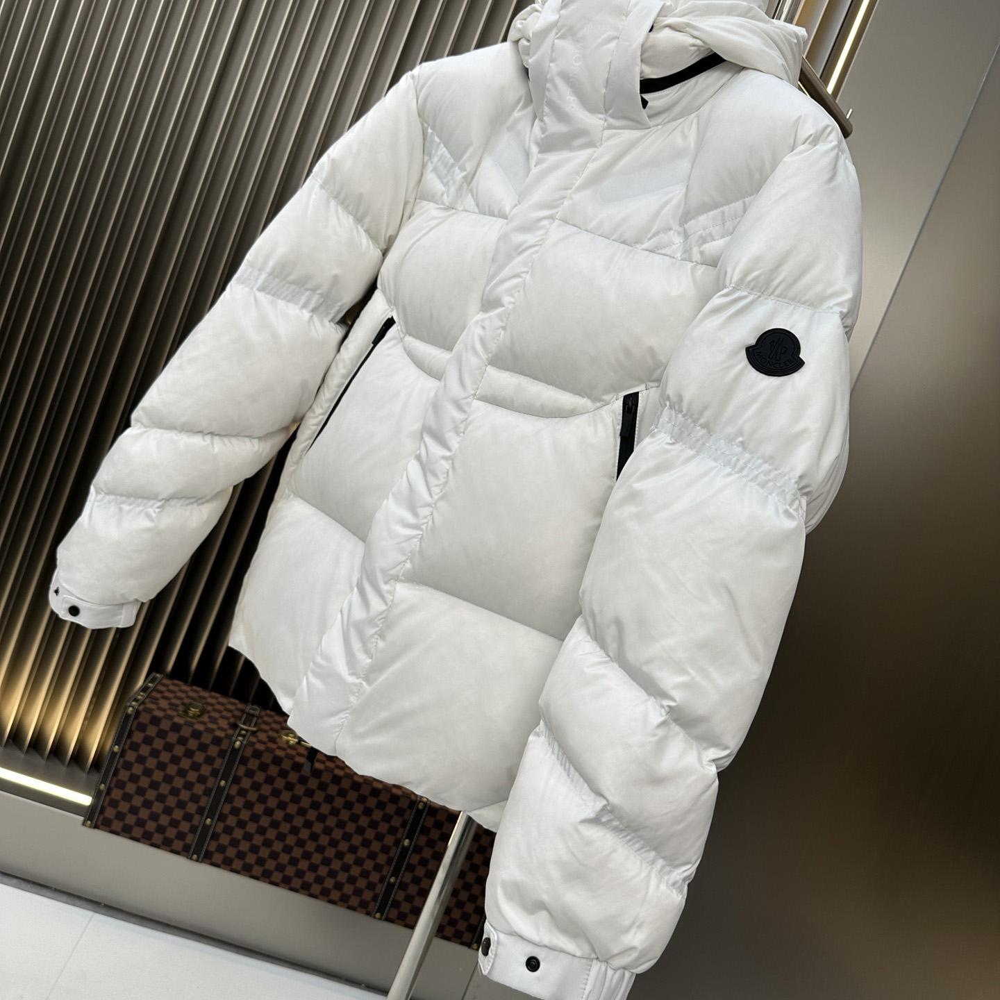 Moncler Jarama Hooded Puffer Jacket - DesignerGu