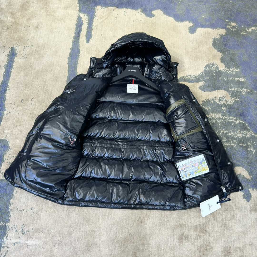 Moncler Chiablese Short Down Jacket  - DesignerGu