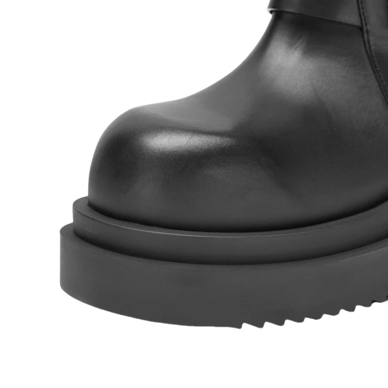 Rick Owens Pull On Bogun Leather Boots - DesignerGu