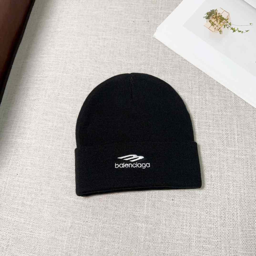 Balenciag Beanie  - DesignerGu