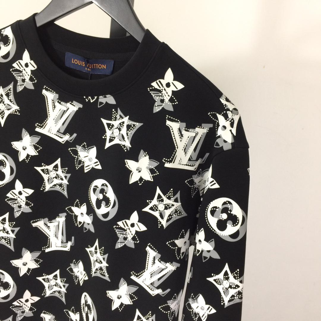 Louis Vuitton Monogram Sweatshirt - DesignerGu