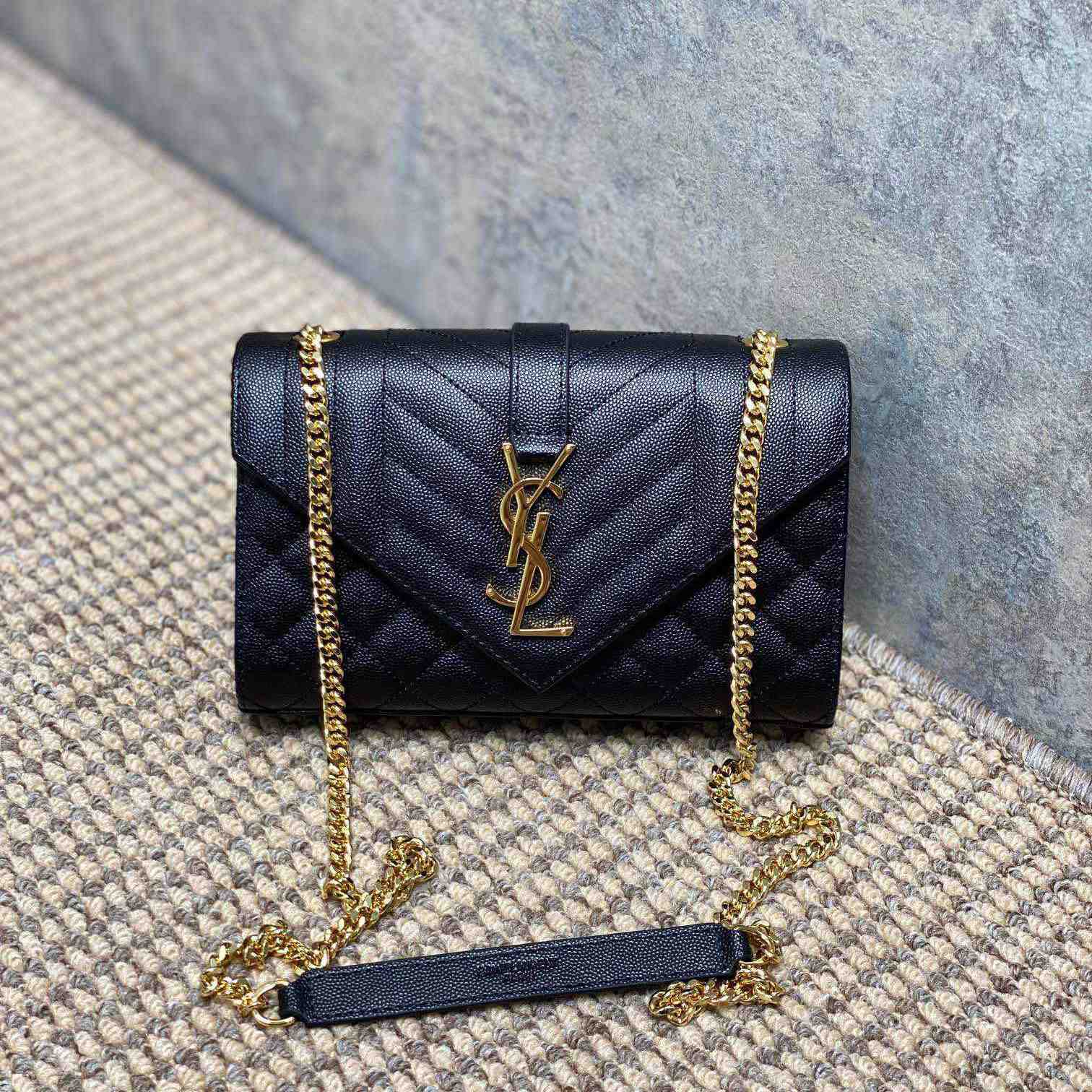 Saint Laurent Envelope Small In Quilted Grain De Poudre Embossed Leather - DesignerGu