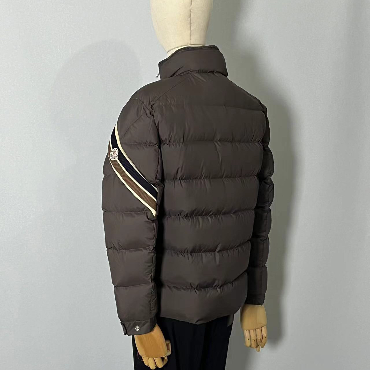 Moncler Solayan Short Down Jacket - DesignerGu