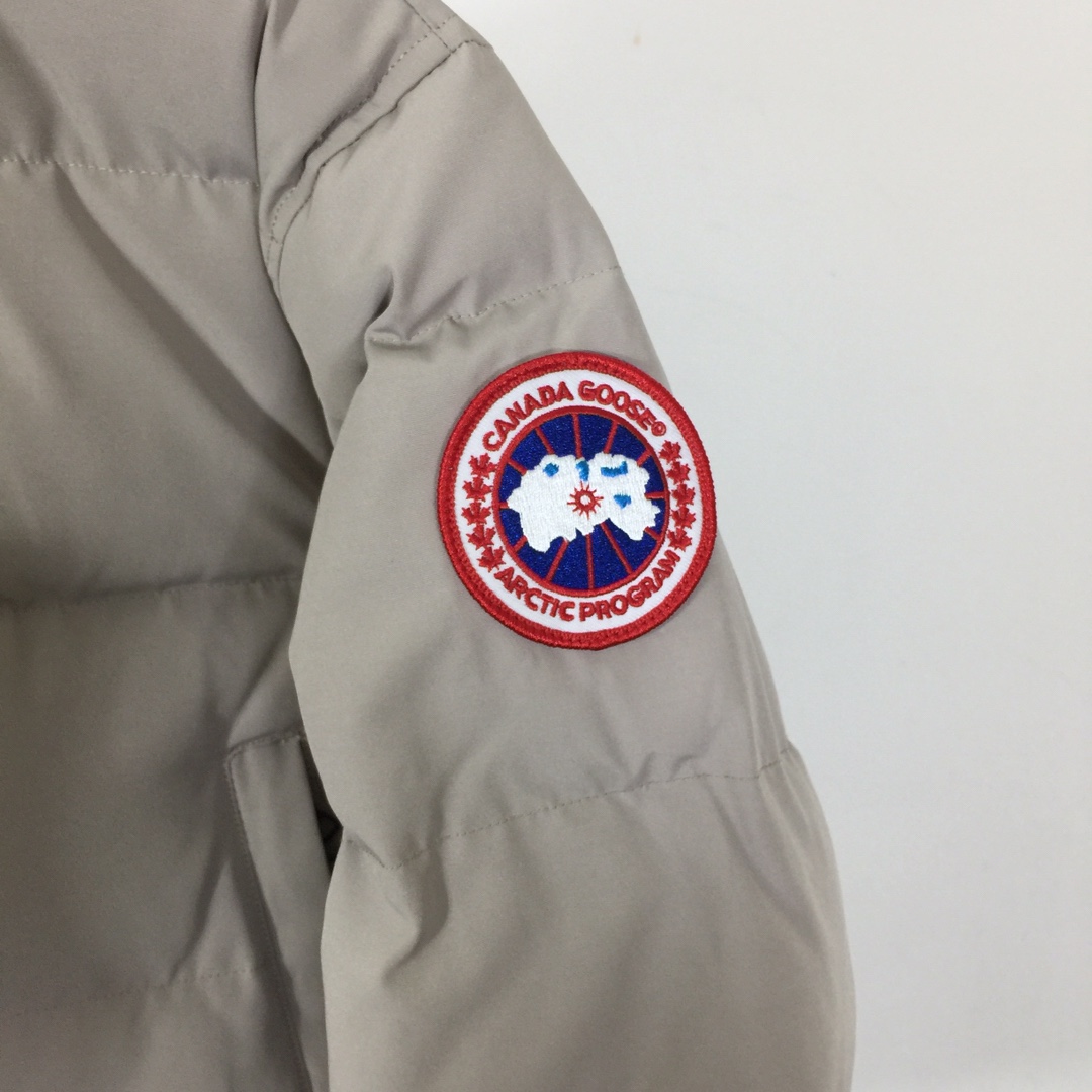 Canada Goose Down Jacket - DesignerGu