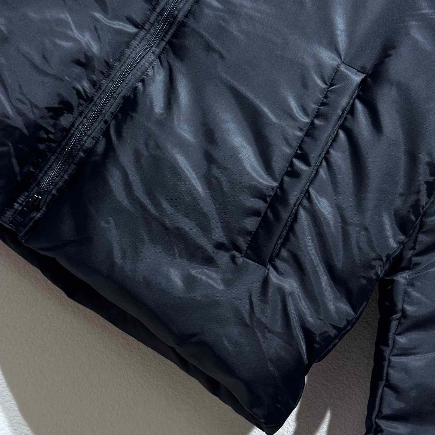 Prada Cropped Re-Nylon Down Jacket - DesignerGu