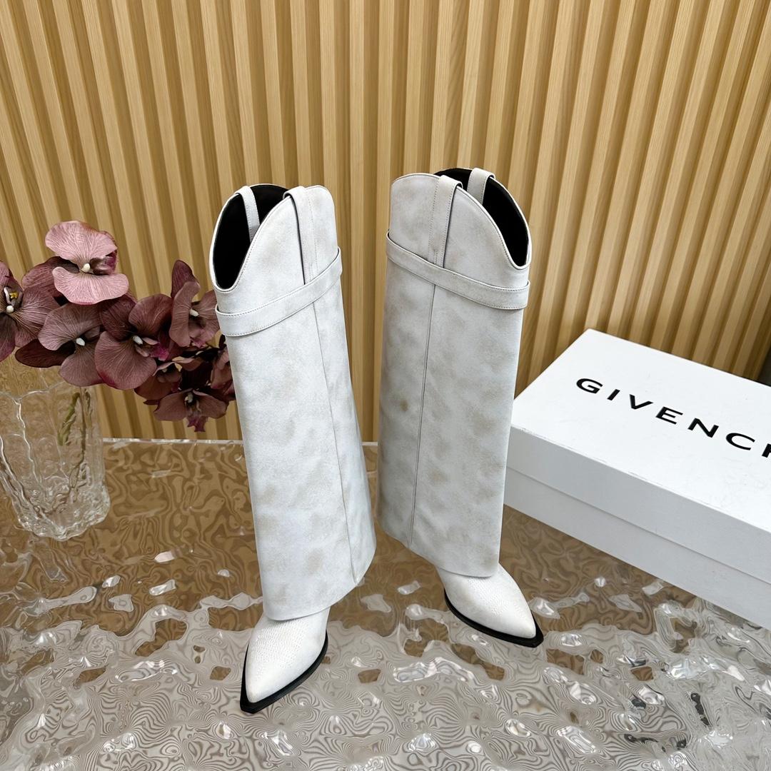 Givenchy Shark Lock Cowboy Boots In Aged Leather - DesignerGu