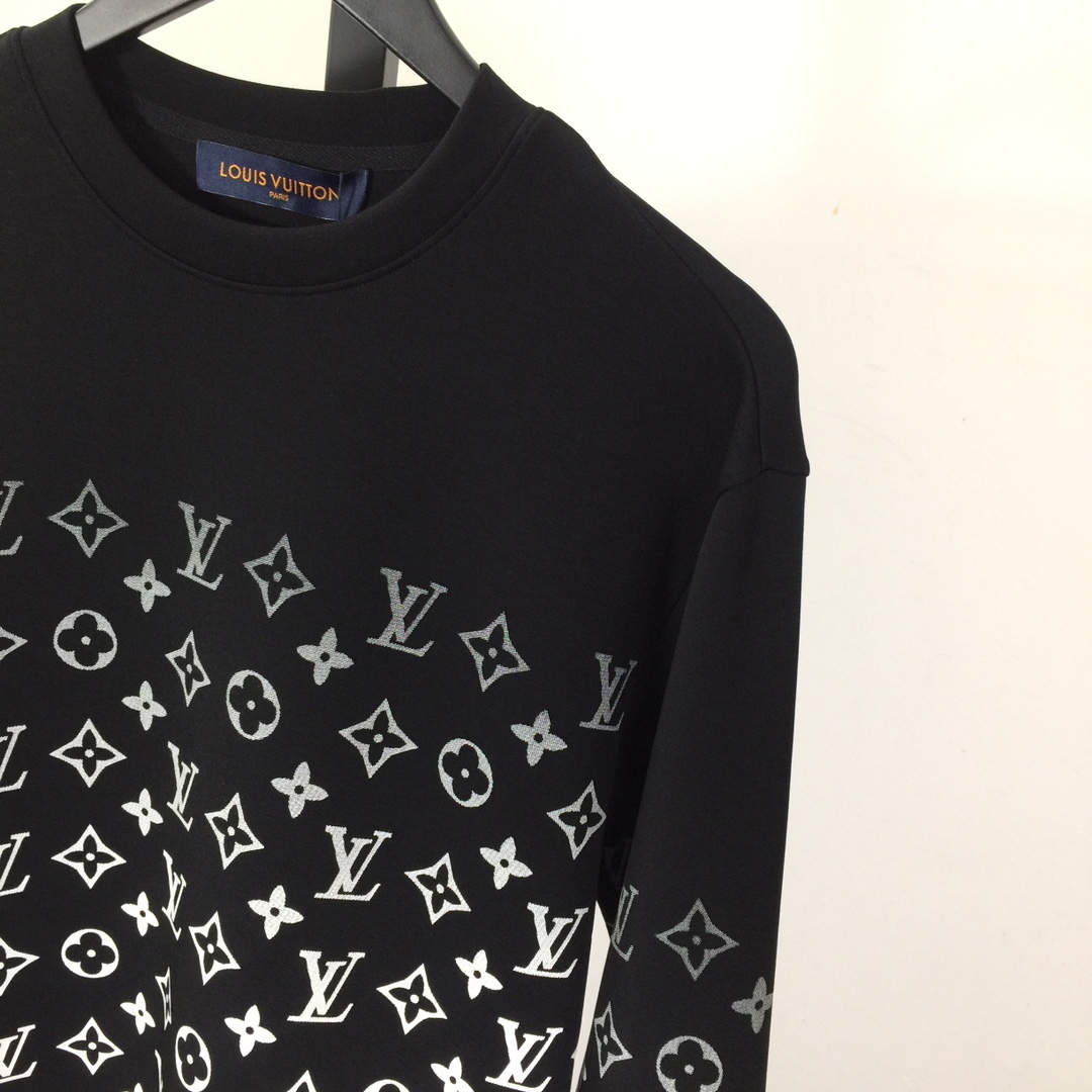 Louis Vuitton Monogram Sweatshirt - DesignerGu