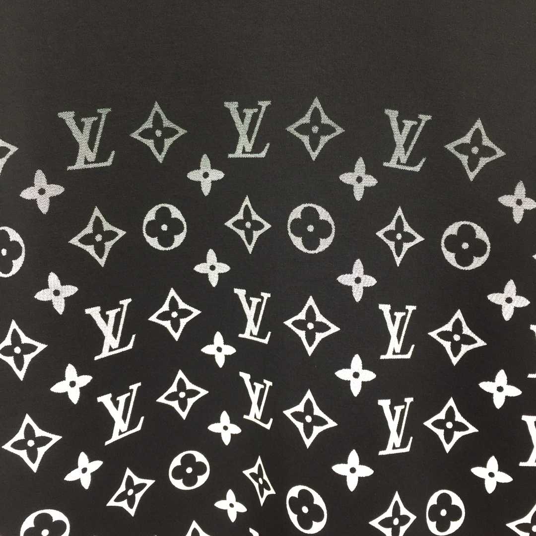 Louis Vuitton Monogram Sweatshirt - DesignerGu