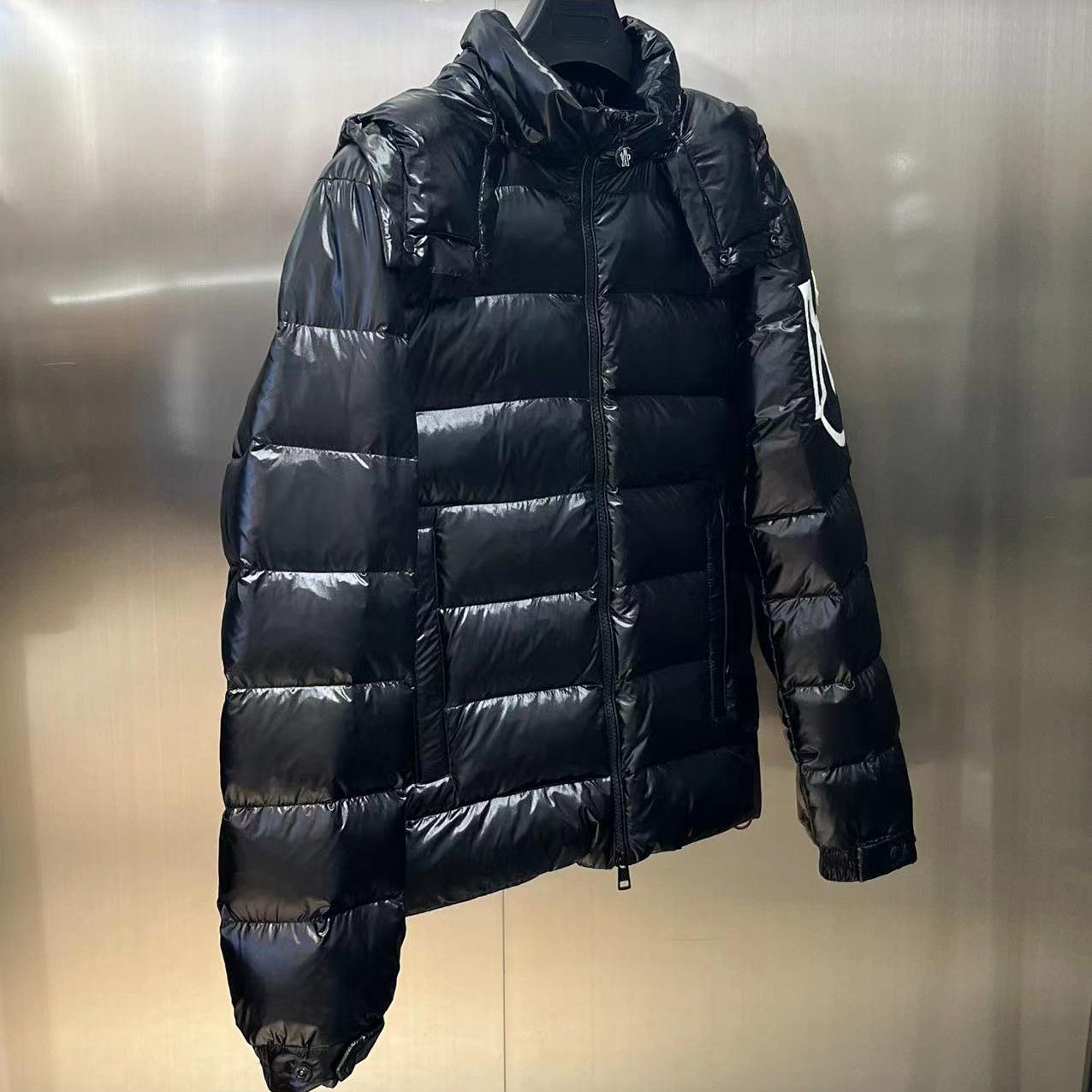 Moncler Saulx Short Down Jacket - DesignerGu