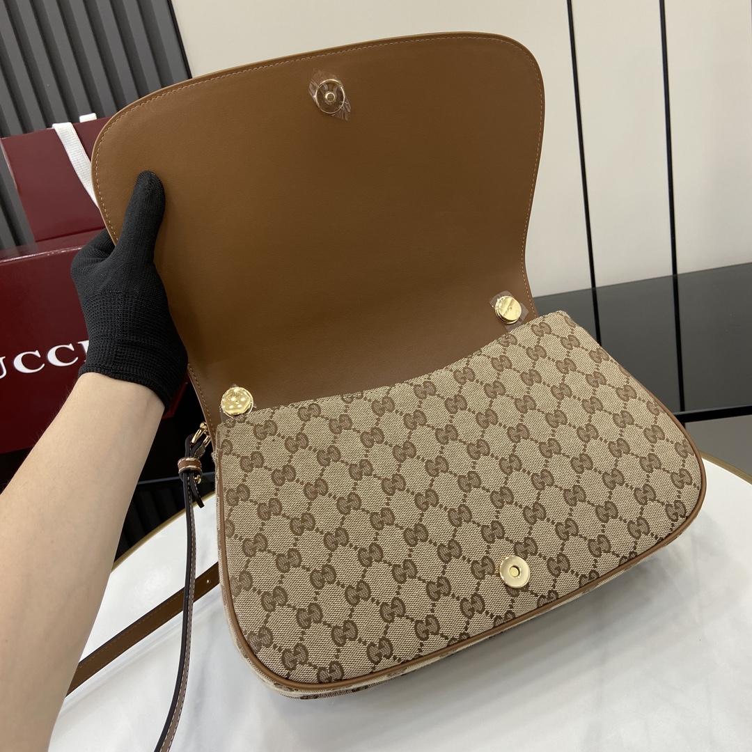 Gucci Blondie Medium Top Handle Bag - DesignerGu