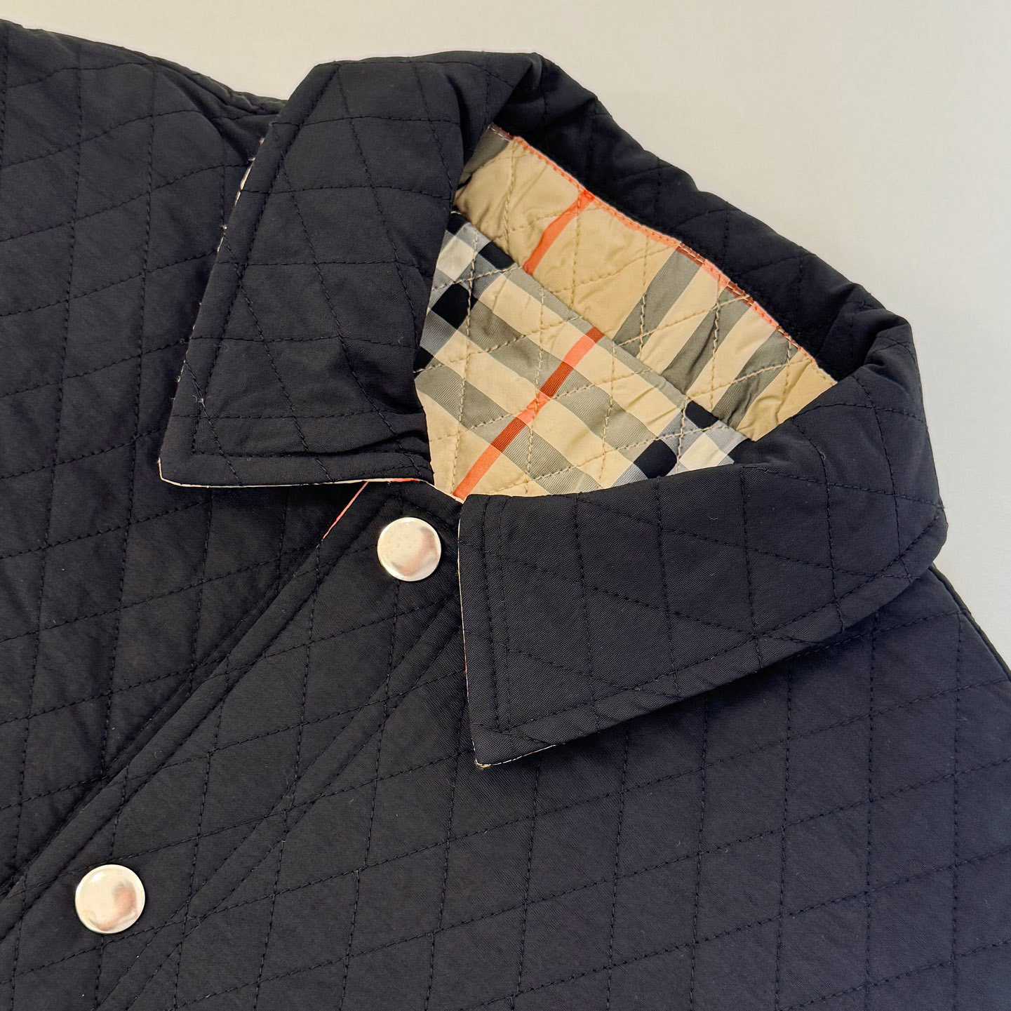 Burberry Reversible Quilted Nylon Jacket - DesignerGu