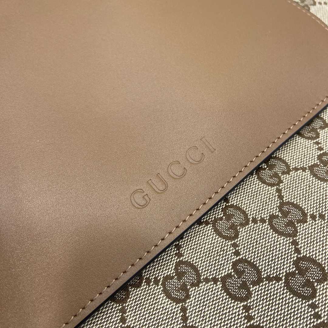 Gucci B Medium Shoulder Bag - DesignerGu