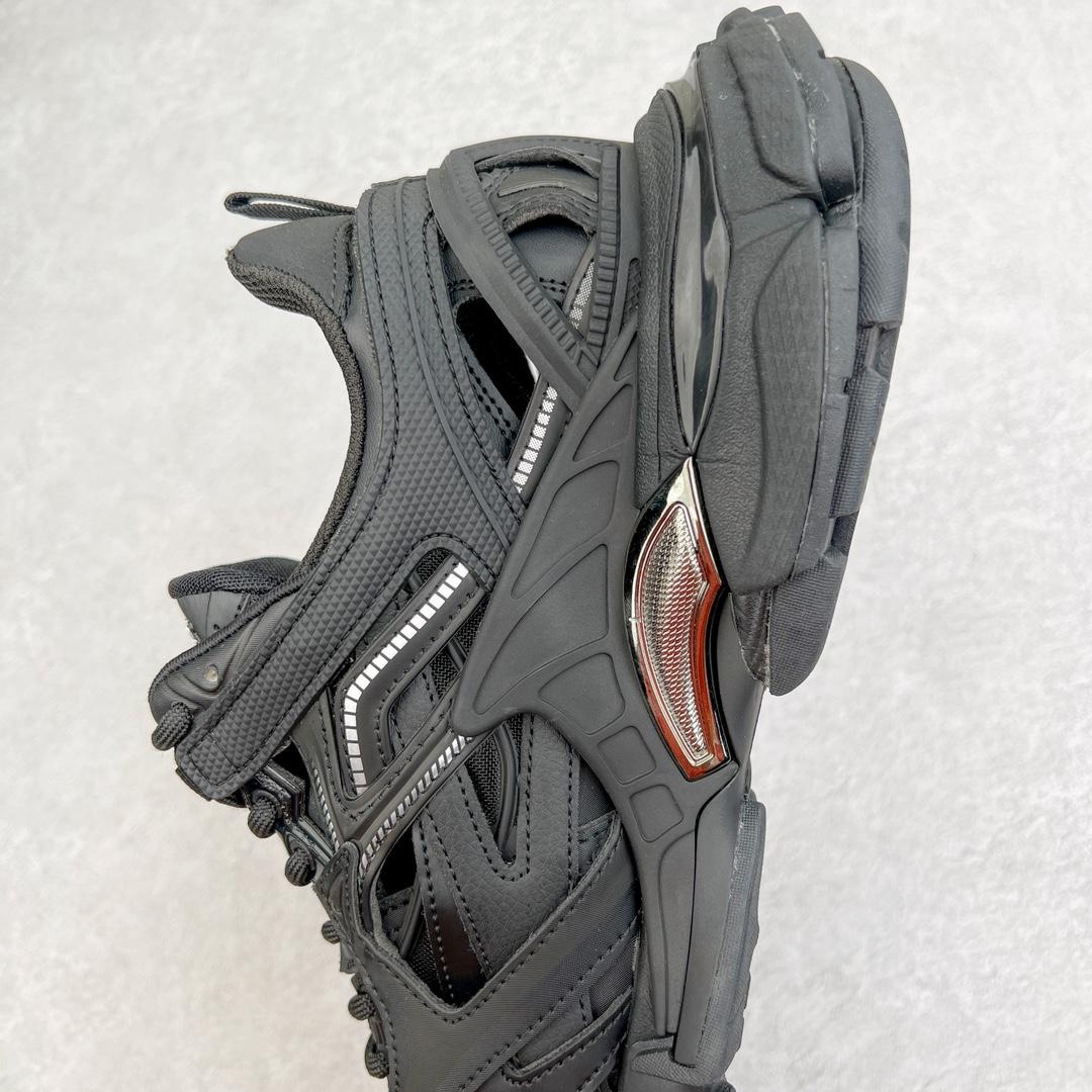 Balenciaga Track 2.0 Sneakers - DesignerGu