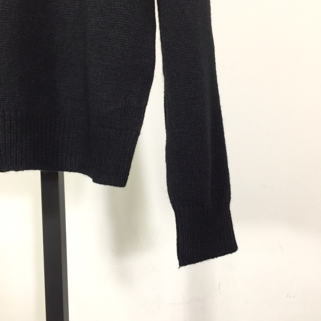 Celine Zip Sweater - DesignerGu